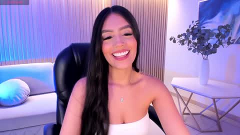 JADE EVANS online show from 12, 12, 2024