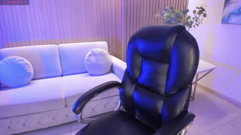 JADE EVANS online show from 22, 12, 2024