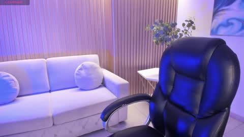 JADE EVANS online show from 22, 12, 2024