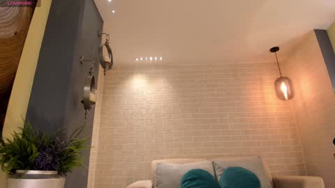 JADE EVANS online show from 27, 1, 2025