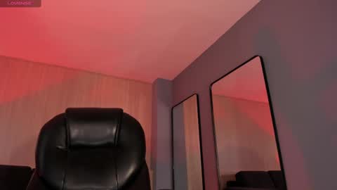 JADE EVANS online show from 25, 2, 2025