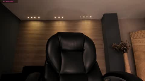 JADE EVANS online show from 11, 3, 2025