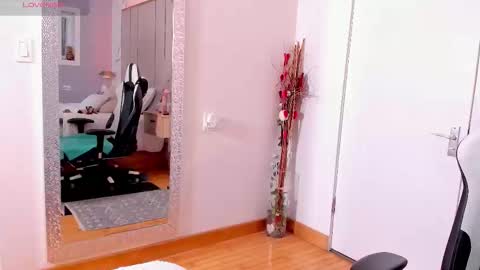 Jadeh online show from 25, 11, 2025