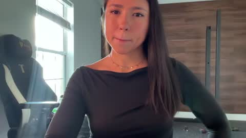 Jade Love online show from 15, 7, 2026