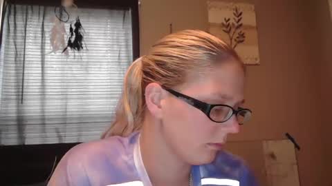 JadeLuv online show from 14, 12, 2024