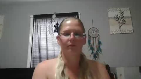 JadeLuv online show from 25, 10, 2025