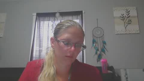 JadeLuv online show from 17, 4, 2026