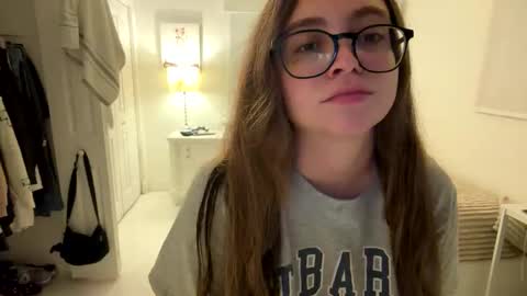 jademonroe0522 online show from 4, 12, 2025