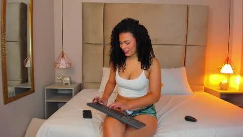 Jade online show from 4, 7, 2026