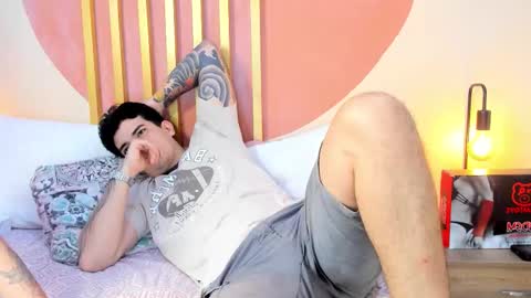 Snapshot of jake_and_nicolee chatting on 18, 1, 2026 Jake And Nicole online show from 18, 1, 2026