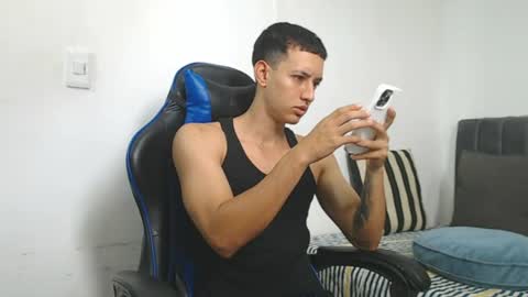 Hi guys im new 3 online show from 9, 7, 2026