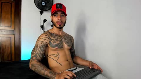 Santiago online show from 17, 1, 2025