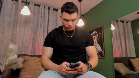 Snapshot of jakee_tyler chatting on 18, 12, 2025 Jake Tyler online show from 18, 12, 2025