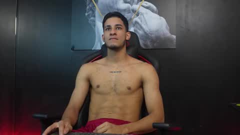 Snapshot of jakemoxley chatting on 1, 12, 2025 JakeMoxley online show from 1, 12, 2025