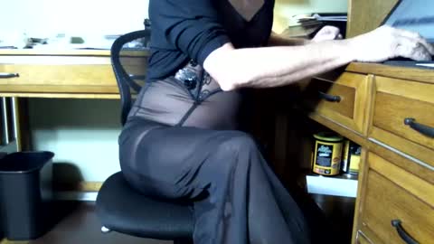 Snapshot of jakesplayin chatting on 4, 1, 2025 jakesplayin online show from 4, 1, 2025