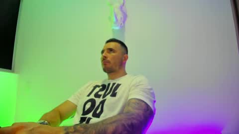 jakestone_1 online show from 15, 4, 2026