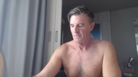 Snapshot of jam_on_it chatting on 1, 3, 2025 JAM online show from 1, 3, 2025