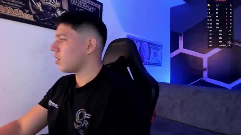 Snapshot of james_cr chatting on 9, 9, 2025 james_cr online show from 9, 9, 2025