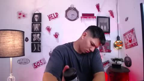 Snapshot of james_cr chatting on 27, 10, 2025 james_cr online show from 27, 10, 2025