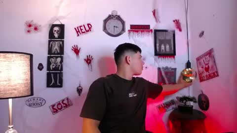 Snapshot of james_cr chatting on 30, 10, 2025 james_cr online show from 30, 10, 2025