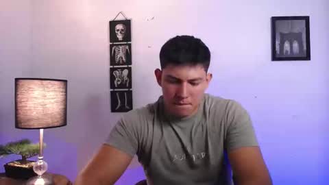 Snapshot of james_cr chatting on 5, 11, 2025 james_cr online show from 5, 11, 2025