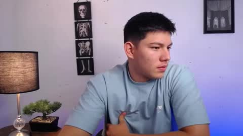 Snapshot of james_cr chatting on 8, 11, 2025 james_cr online show from 8, 11, 2025