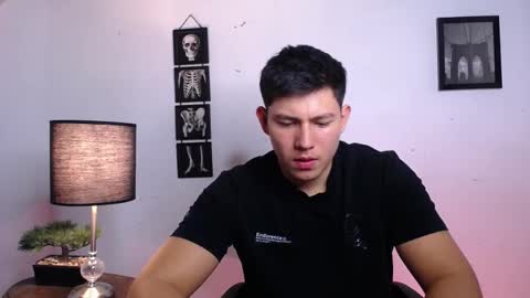 Snapshot of james_cr chatting on 13, 11, 2025 james_cr online show from 13, 11, 2025