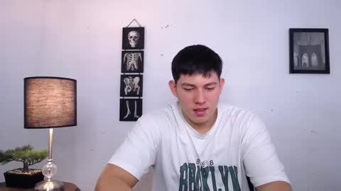 Snapshot of james_cr chatting on 20, 11, 2025 james_cr online show from 20, 11, 2025