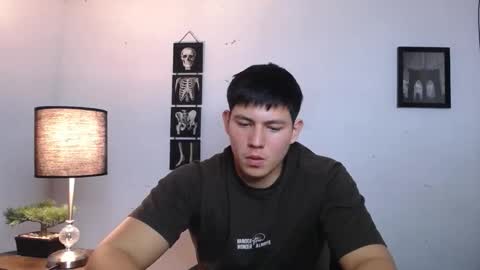 Snapshot of james_cr chatting on 25, 11, 2025 james_cr online show from 25, 11, 2025