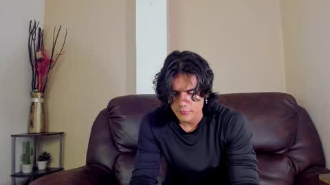 Snapshot of james_morrisonm chatting on 19, 11, 2025 james_morrisonm online show from 19, 11, 2025