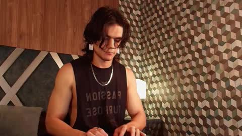 Snapshot of james_morrisonm chatting on 18, 12, 2025 james_morrisonm online show from 18, 12, 2025