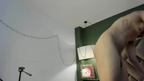 Snapshot of james_morrisonm chatting on 5, 1, 2026 james_morrisonm online show from 5, 1, 2026