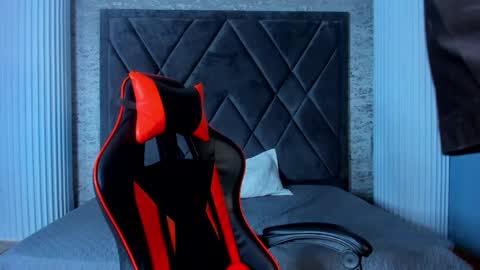 Snapshot of jamesgolden_ chatting on 4, 3, 2025 jamesgolden_ online show from 4, 3, 2025