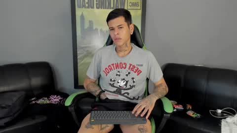 Jamesinked  online show from 15, 12, 2024