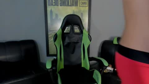 Jamesinked  online show from 12, 1, 2025