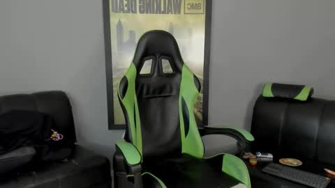 Jamesinked  online show from 12, 2, 2025