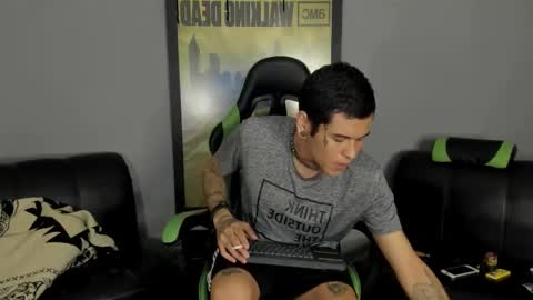 Jamesinked  online show from 24, 2, 2025