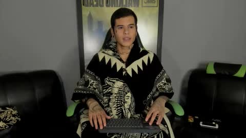 Jamesinked  online show from 7, 3, 2025