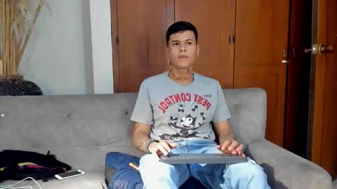 Jamesinked  online show from 18, 10, 2025