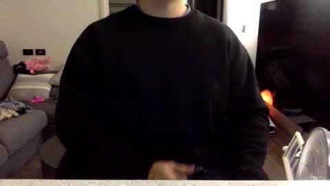 Snapshot of jamesmo820913 chatting on 14, 1, 2026 jamesmo820913 online show from 14, 1, 2026