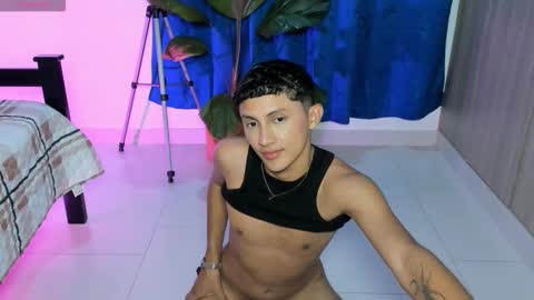 Snapshot of jamess_blanco chatting on 22, 11, 2025 jamess_blanco online show from 22, 11, 2025