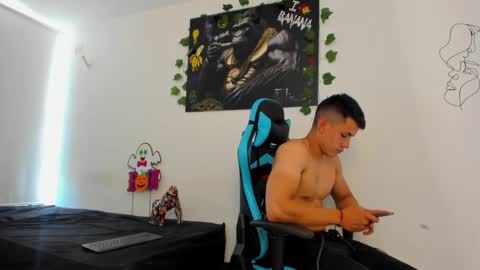 Jamess hott online show from 4, 12, 2024