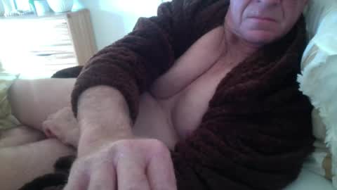 Snapshot of jamie291044 chatting on 8, 7, 2026 jamie291044 online show from 8, 7, 2026