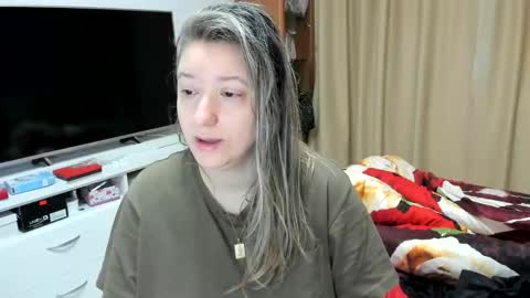 Snapshot of jamielane chatting on 6, 3, 2026 jamielanecb online show from 6, 3, 2026