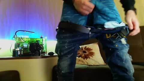 Robbie online show from 6, 3, 2025