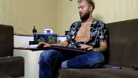 Robbie online show from 12, 9, 2025