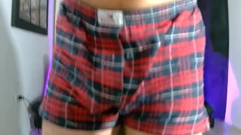 Jamithindependent model online show from 11, 4, 2026