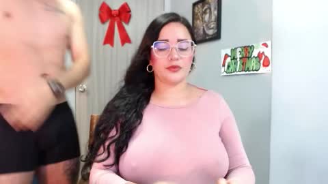 Snapshot of jane_and_paul1 chatting on 18, 12, 2025 online show from 18, 12, 2025