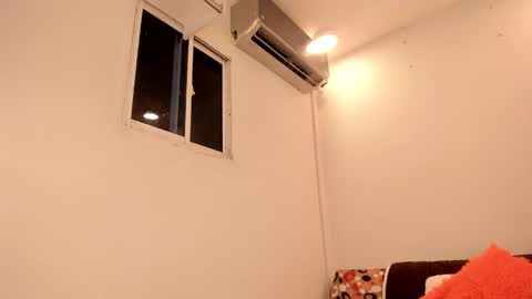 Snapshot of jane_monttgomery chatting on 2, 1, 2025 Jane M online show from 2, 1, 2025