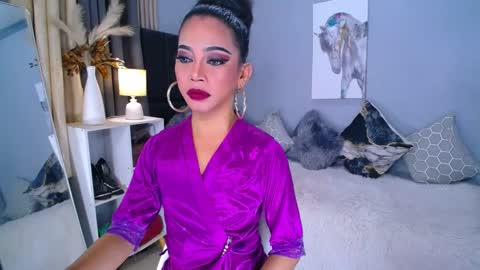 janemonet online show from 5, 3, 2025